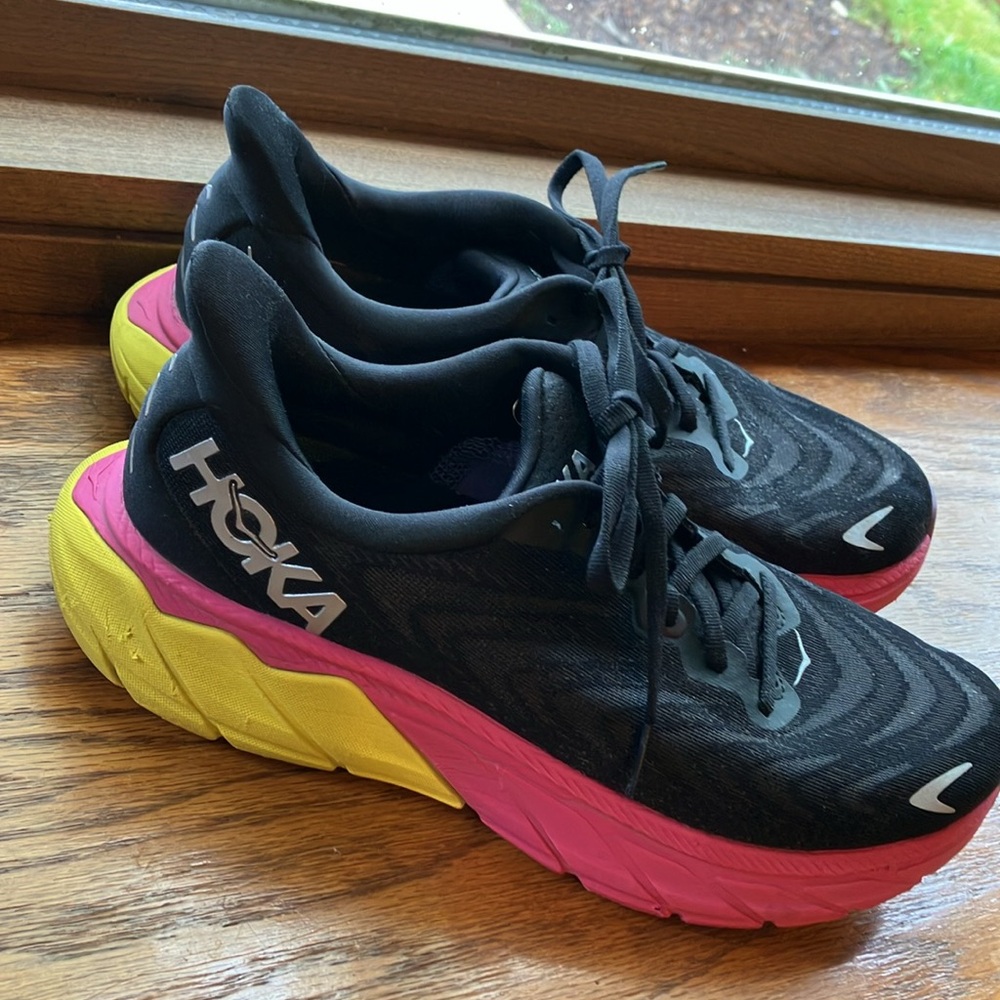 Hoka Arahi 6 size 9